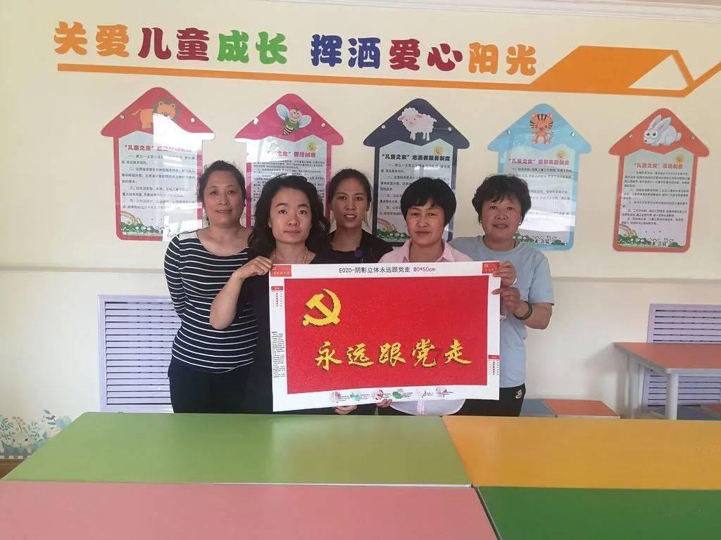 近两年景区大火的玻璃栈道陆续关停，为何要这么做？游戏画面